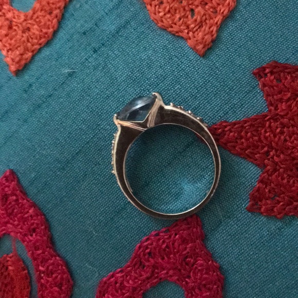 Woman’s Fashion Ring - Picture 2 of 8